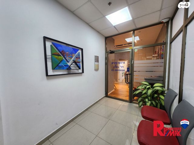 משרדים, טרומפלדור 20, בית דגן, בית דגן