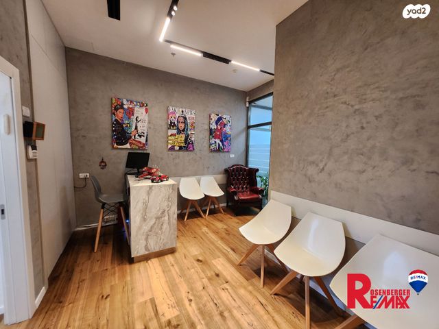 משרדים, טרומפלדור 20, בית דגן, בית דגן