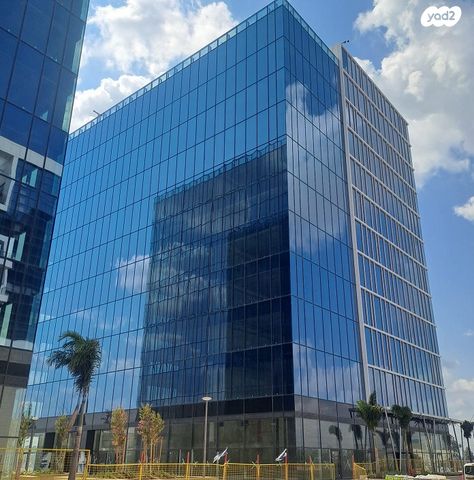 חנויות/ שטח מסחרי