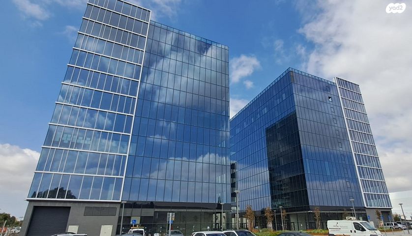 חנויות/ שטח מסחרי, הוד השרון