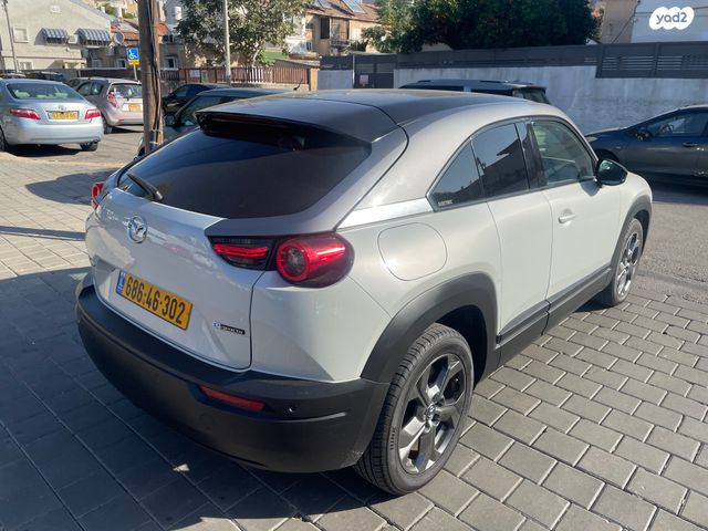 מאזדה MX-30