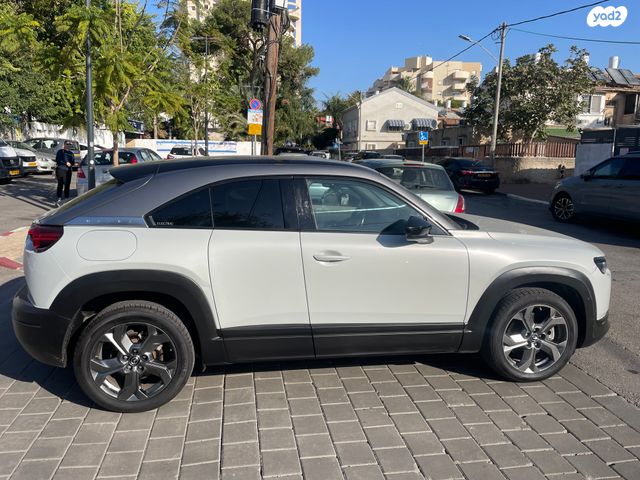 מאזדה MX-30