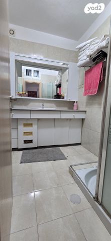 דירה, זלמן שז"ר 24, נווה עופר, תל כביר, תל אביב יפו