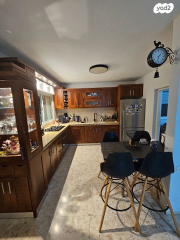 גג/ פנטהאוז, סמטת אתא 1, בית וגן, קרית אתא