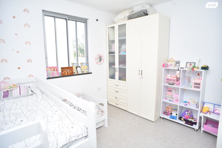 דו משפחתי, פוקס, גדרה