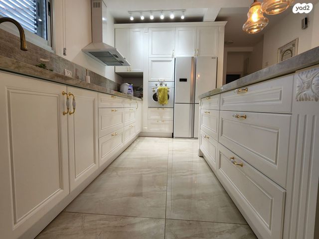 דו משפחתי, פרדס חנה כרכור