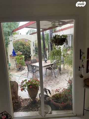 בית פרטי/ קוטג', מרכז פרדס חנה, פרדס חנה כרכור