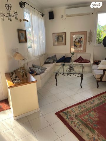 בית פרטי/ קוטג', מרכז פרדס חנה, פרדס חנה כרכור