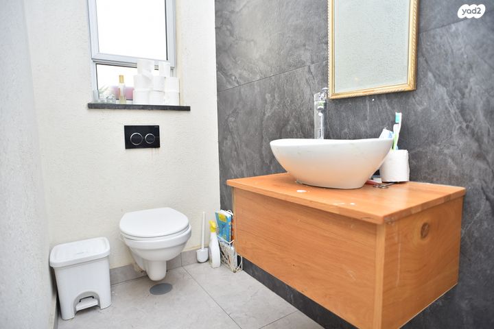 דו משפחתי, פוקס, גדרה