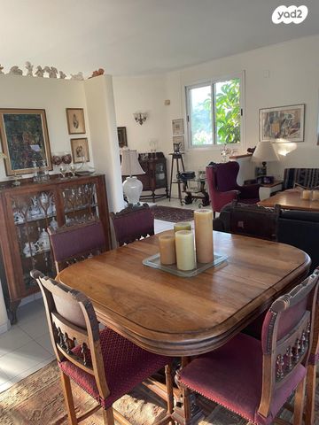 בית פרטי/ קוטג', מרכז פרדס חנה, פרדס חנה כרכור