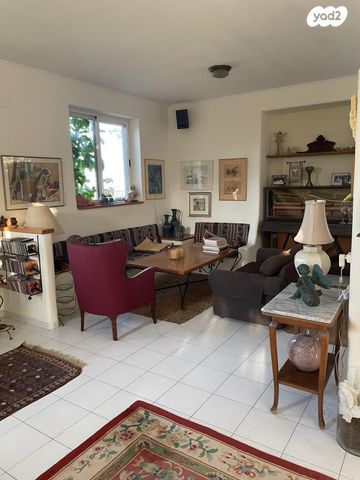 בית פרטי/ קוטג', מרכז פרדס חנה, פרדס חנה כרכור