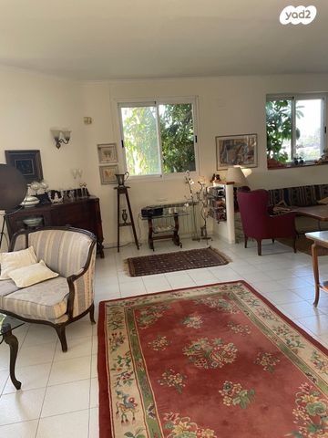 בית פרטי/ קוטג', מרכז פרדס חנה, פרדס חנה כרכור