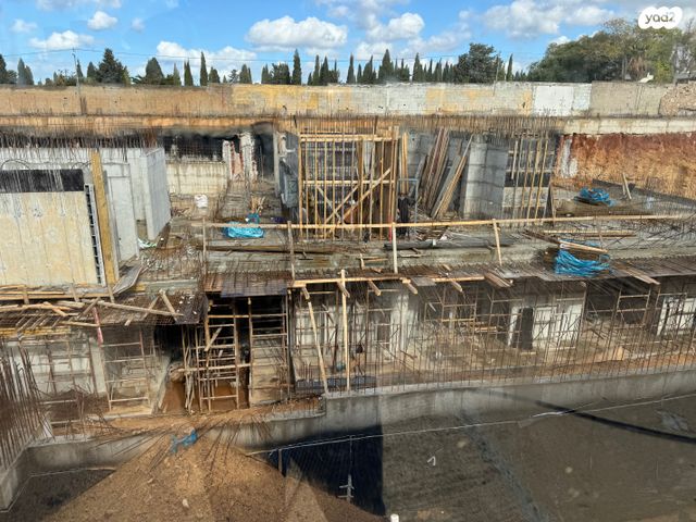 גג/ פנטהאוז, לילי מנחם 6, קרית שאול, תל אביב יפו