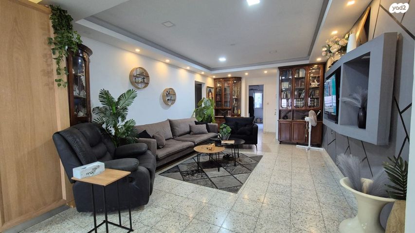 דירה, עליזה בגין, קרית משה, טבריה