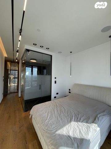 גג/ פנטהאוז, המעיין 3, שכונת הראשונים, רמת גן