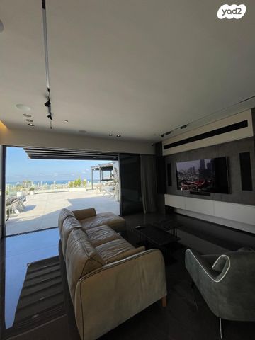 גג/ פנטהאוז, המעיין 3, שכונת הראשונים, רמת גן