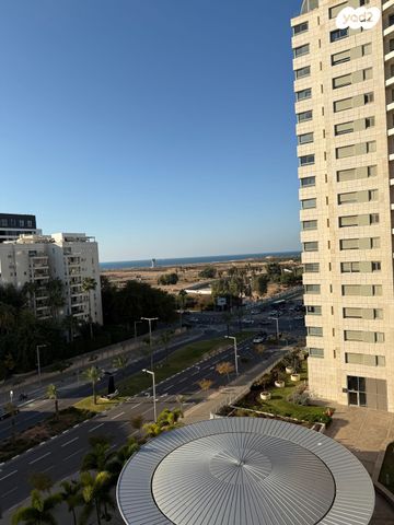 דירה, שדרות לוי אשכול, תל אביב יפו