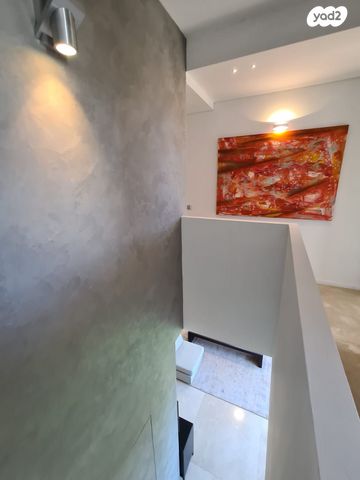 טריפלקס, העוגן 16, עג'מי, גבעת העליה, תל אביב יפו