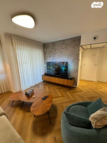 דירה, הרצליה פיתוח, הרצליה