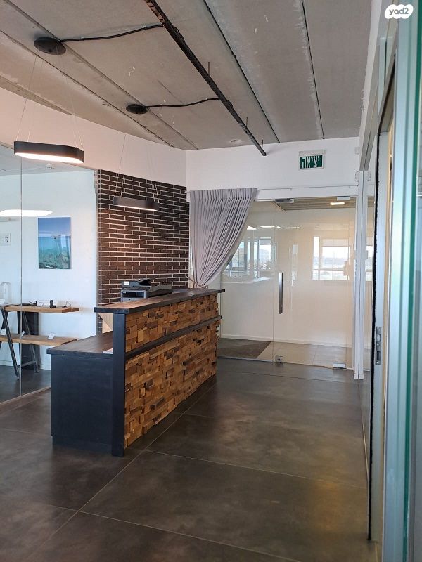 משרדים, הוד השרון