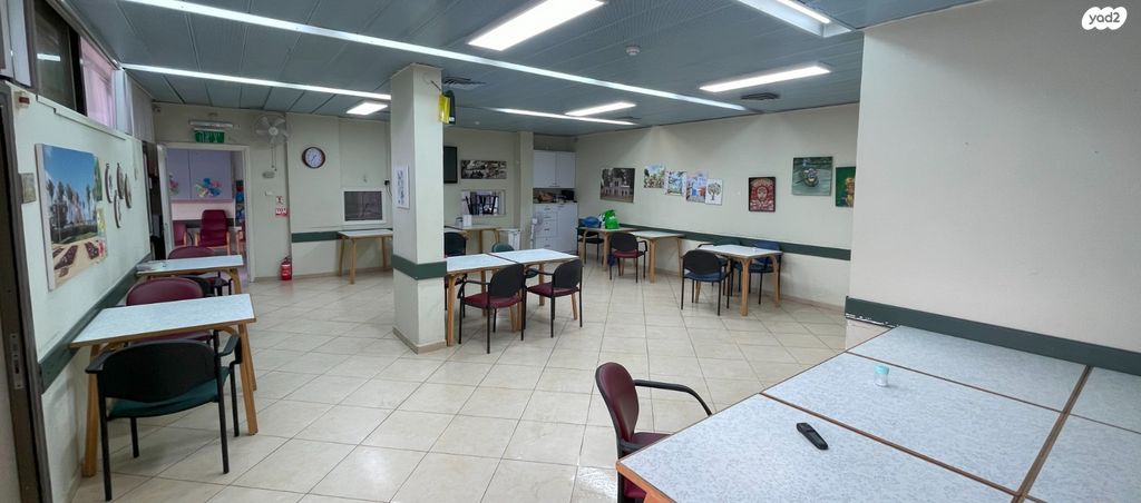 חנויות/ שטח מסחרי, יצחק בן צבי, כפר גנים ב, פתח תקווה