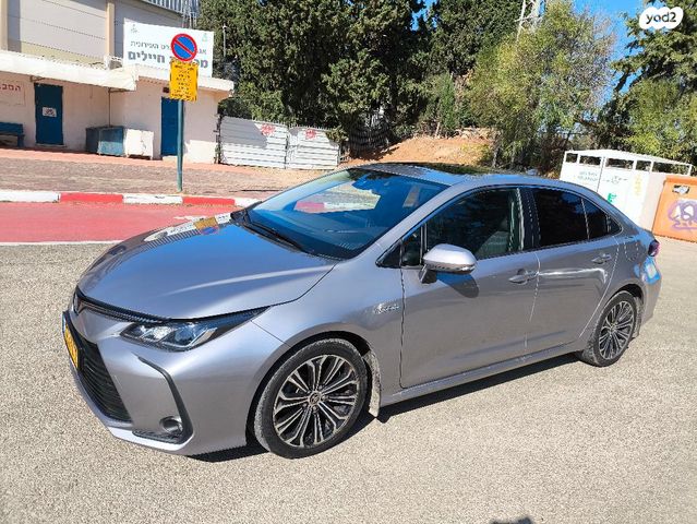 טויוטה קורולה