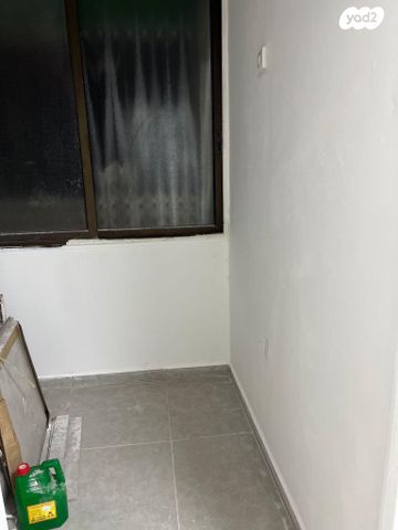 דירה, שלום עליכם 4, צור שלום, קרית ביאליק