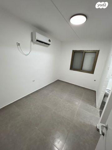 דירה, שלום עליכם 4, צור שלום, קרית ביאליק