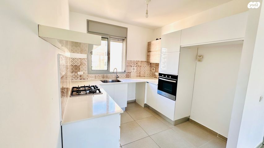 דירה, יאיר רוזנבלום, נווה זמר, רעננה