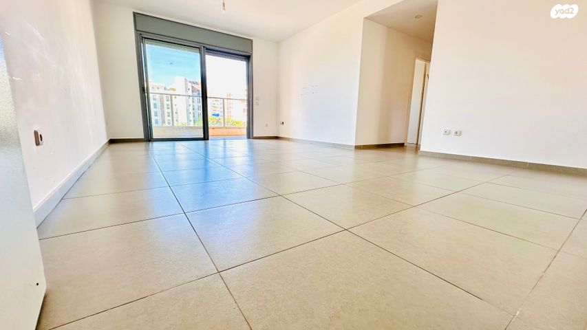 דירה, יאיר רוזנבלום, נווה זמר, רעננה