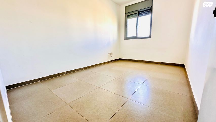 דירה, יאיר רוזנבלום, נווה זמר, רעננה