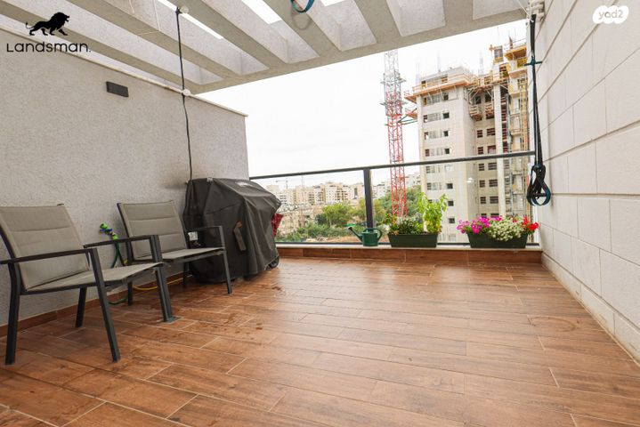 דירה, יעקב קרול 18, קרול, פתח תקווה