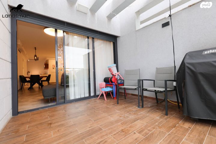 דירה, יעקב קרול 18, קרול, פתח תקווה