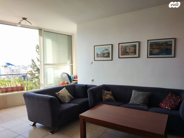 דירה, כפר סבא