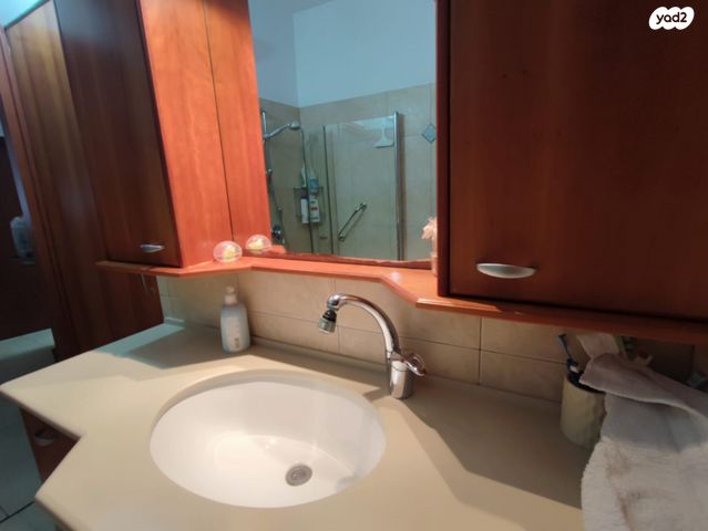 דירה, כפר סבא