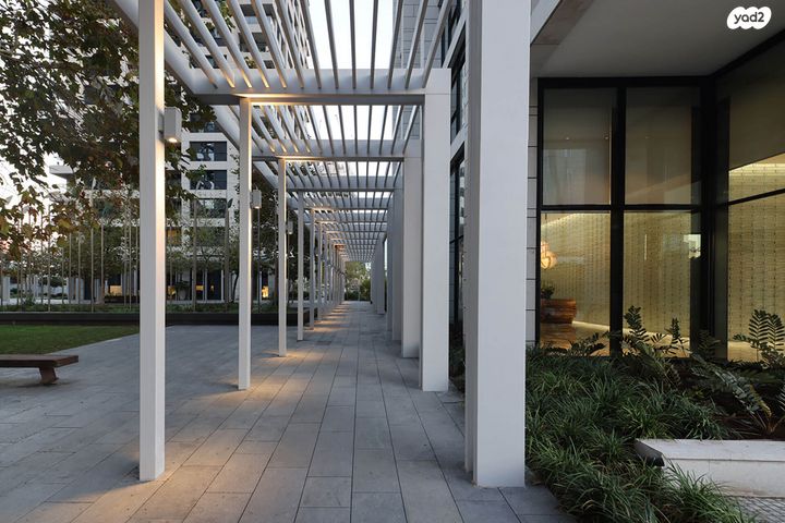 דירה, ניסים אלוני, צמרות איילון, פארק צמרת, תל אביב יפו