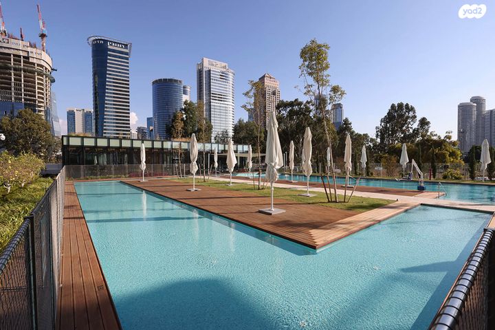 דירה, ניסים אלוני, צמרות איילון, פארק צמרת, תל אביב יפו