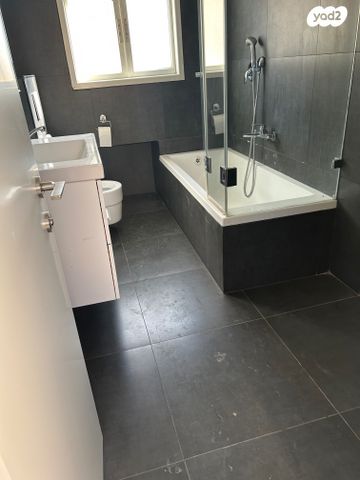 בית פרטי/ קוטג', ירמיהו הלפרין 10, הרצליה פיתוח, הרצליה