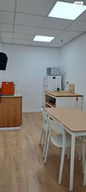 משרדים, הוד השרון