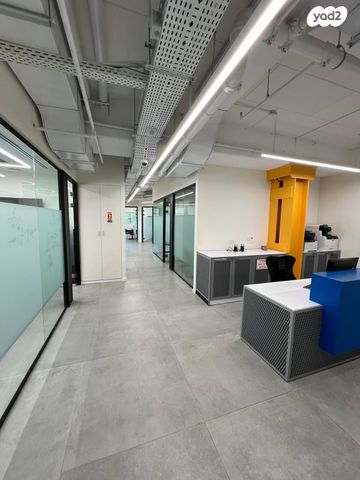 משרדים, טירת כרמל