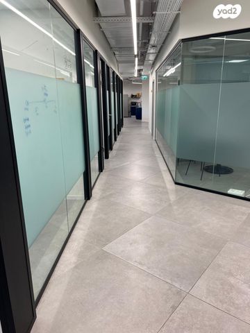 משרדים, טירת כרמל