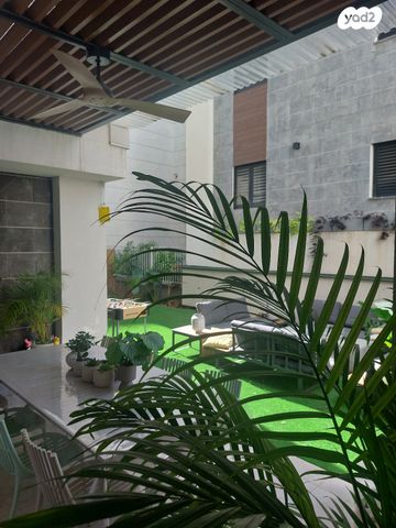 דירת גן, שמואל הנגיד, הרצליה