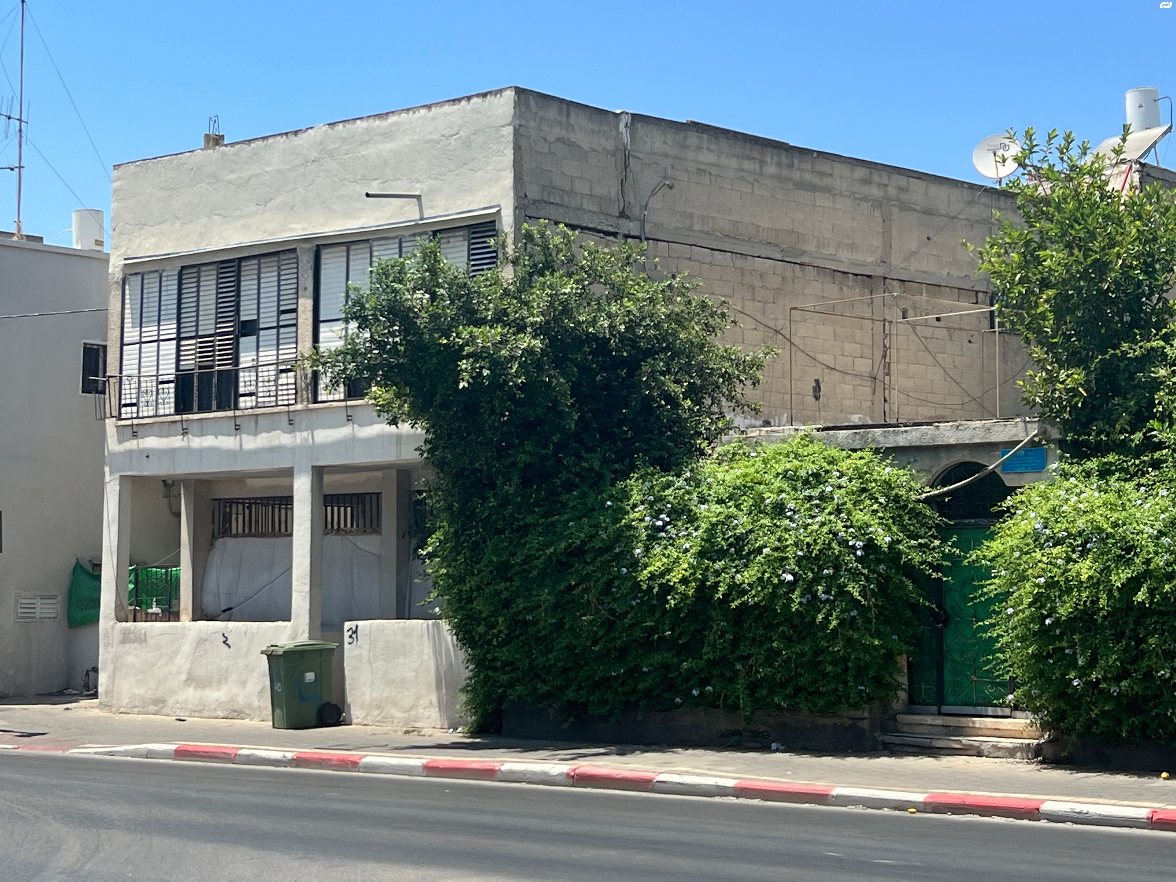 בניין מגורים