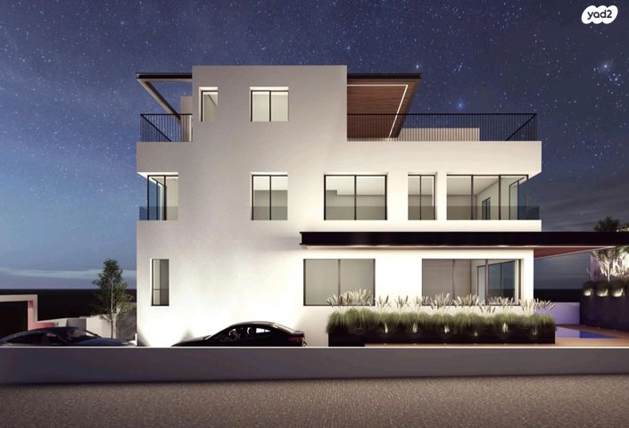 מגרשים, תל מונד