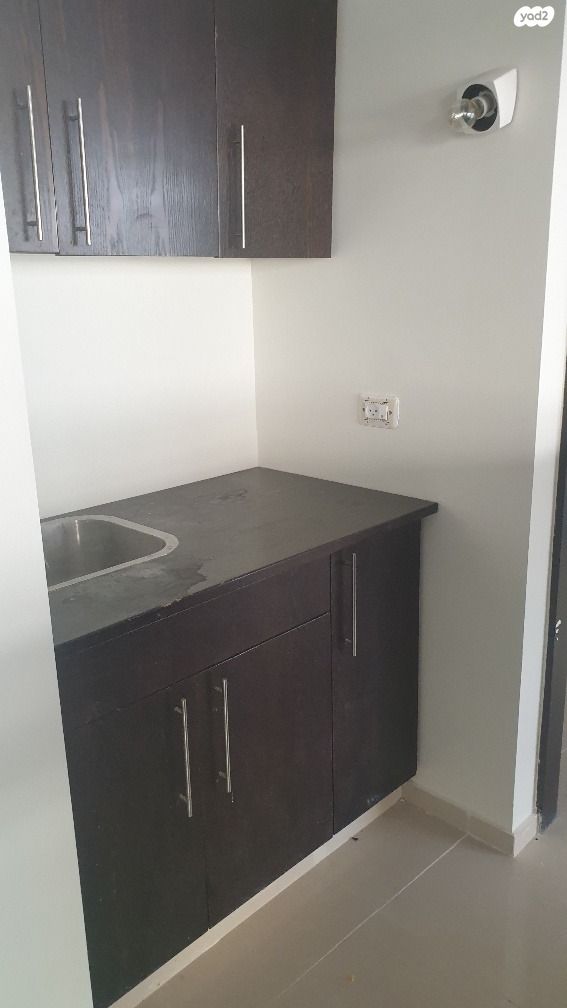 משרדים, דרך זאב ז'בוטינסקי, שכונת חשמונאים, מרכז העיר א, רמת גן