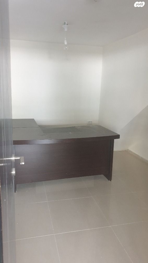 משרדים, דרך זאב ז'בוטינסקי, שכונת חשמונאים, מרכז העיר א, רמת גן