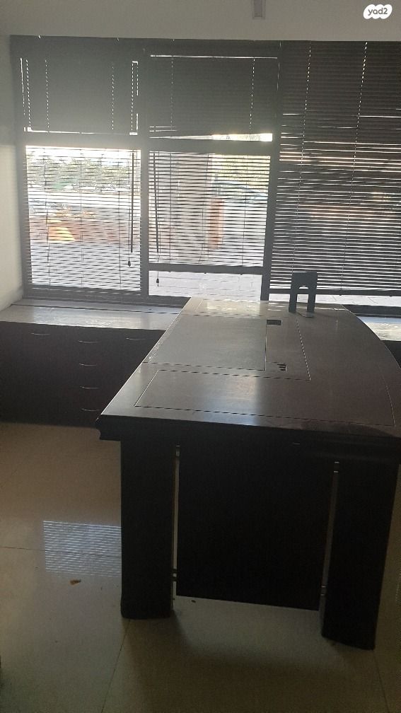 משרדים, דרך זאב ז'בוטינסקי, שכונת חשמונאים, מרכז העיר א, רמת גן