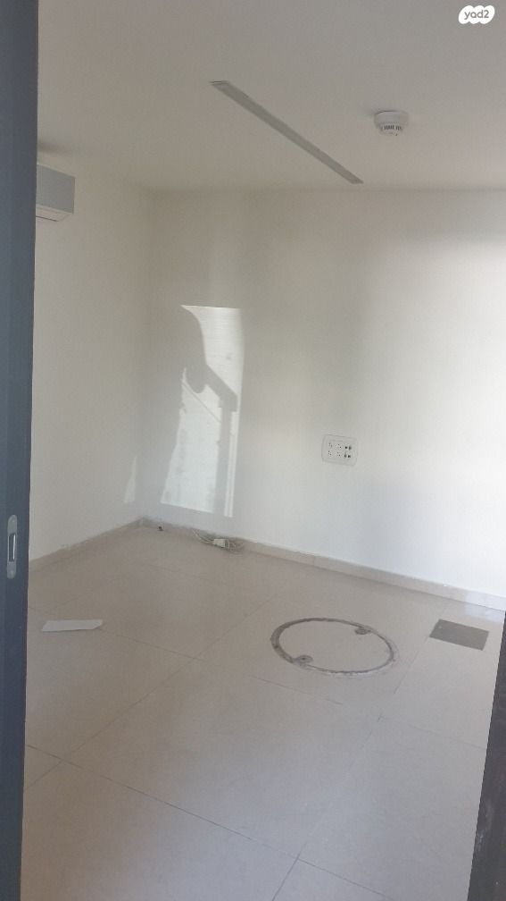 משרדים, דרך זאב ז'בוטינסקי, שכונת חשמונאים, מרכז העיר א, רמת גן