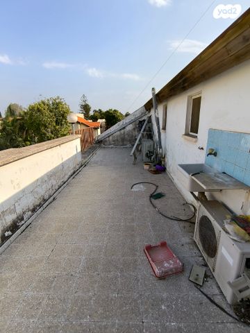 בניין מגורים, רמח"ל, כפר אברהם, פתח תקווה