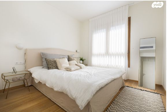 דירה, מרדכי צבי מנה, טלביה, קוממיות, ירושלים